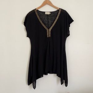 m.o.l. Knits black knit hanker chief hem top